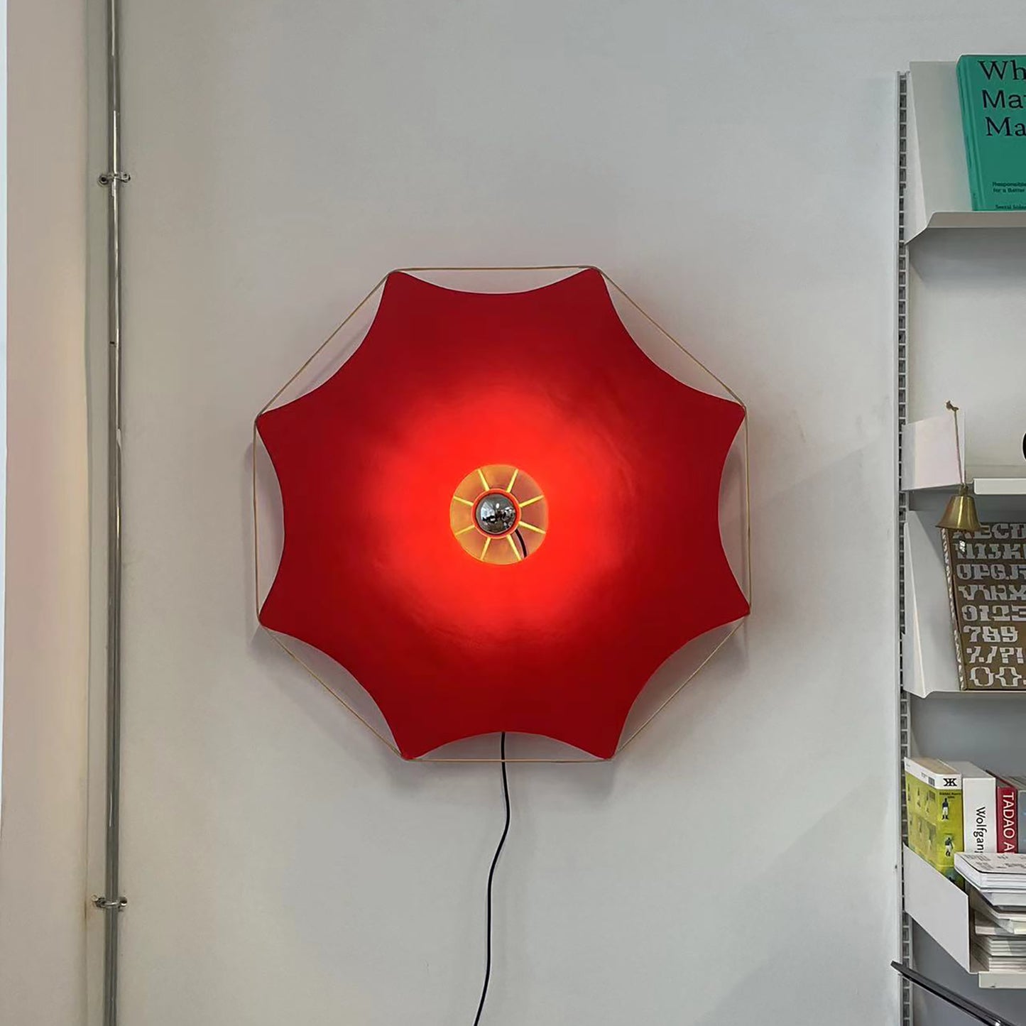 kitewalllamp