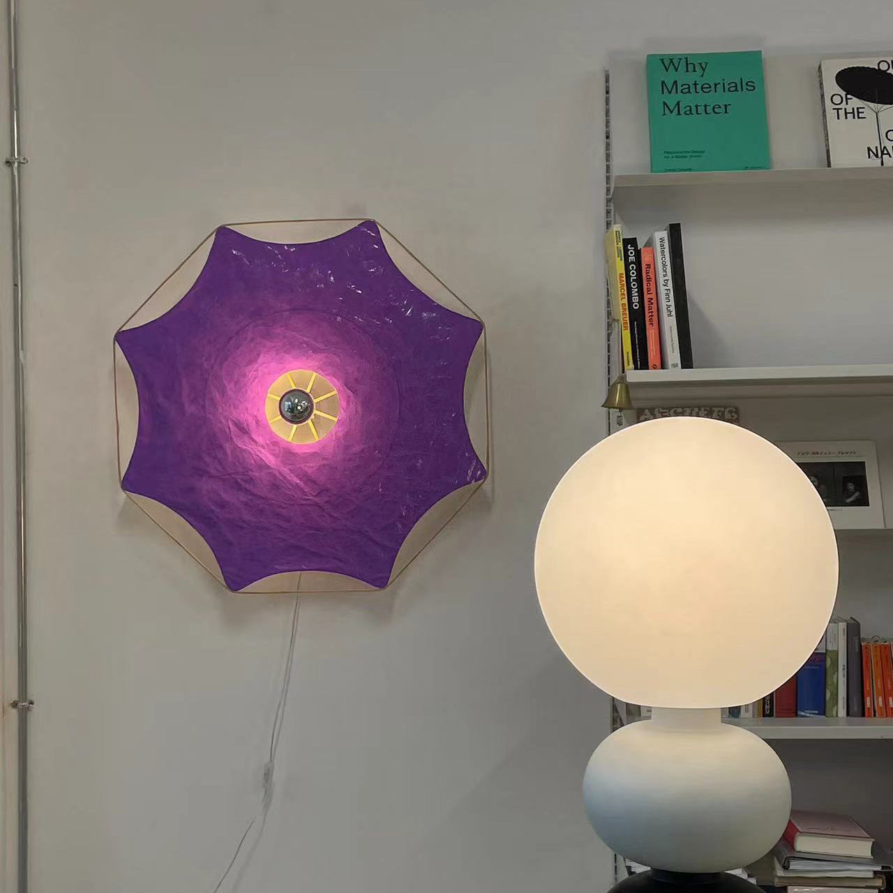 kitewalllamp